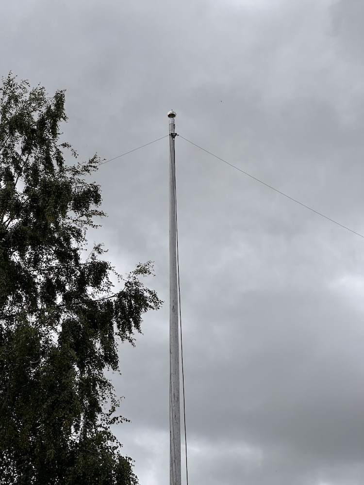 Despite birch trees this inverted V dipole works wonderfully